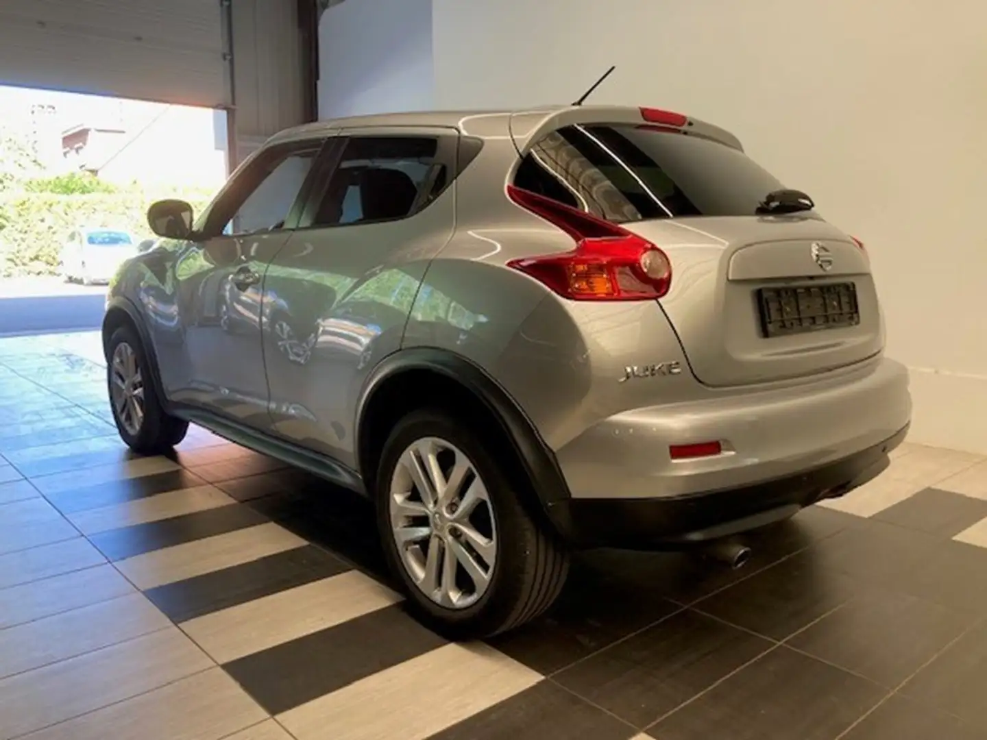 Nissan Juke 1.6 BENZINE TEKNA 5MT Argent - 2
