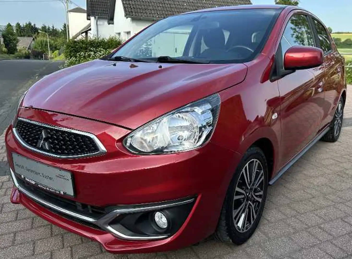 Mitsubishi Space Star Edition+ 1.2 MIVEC ClearTec 5-Gang Rouge - 1