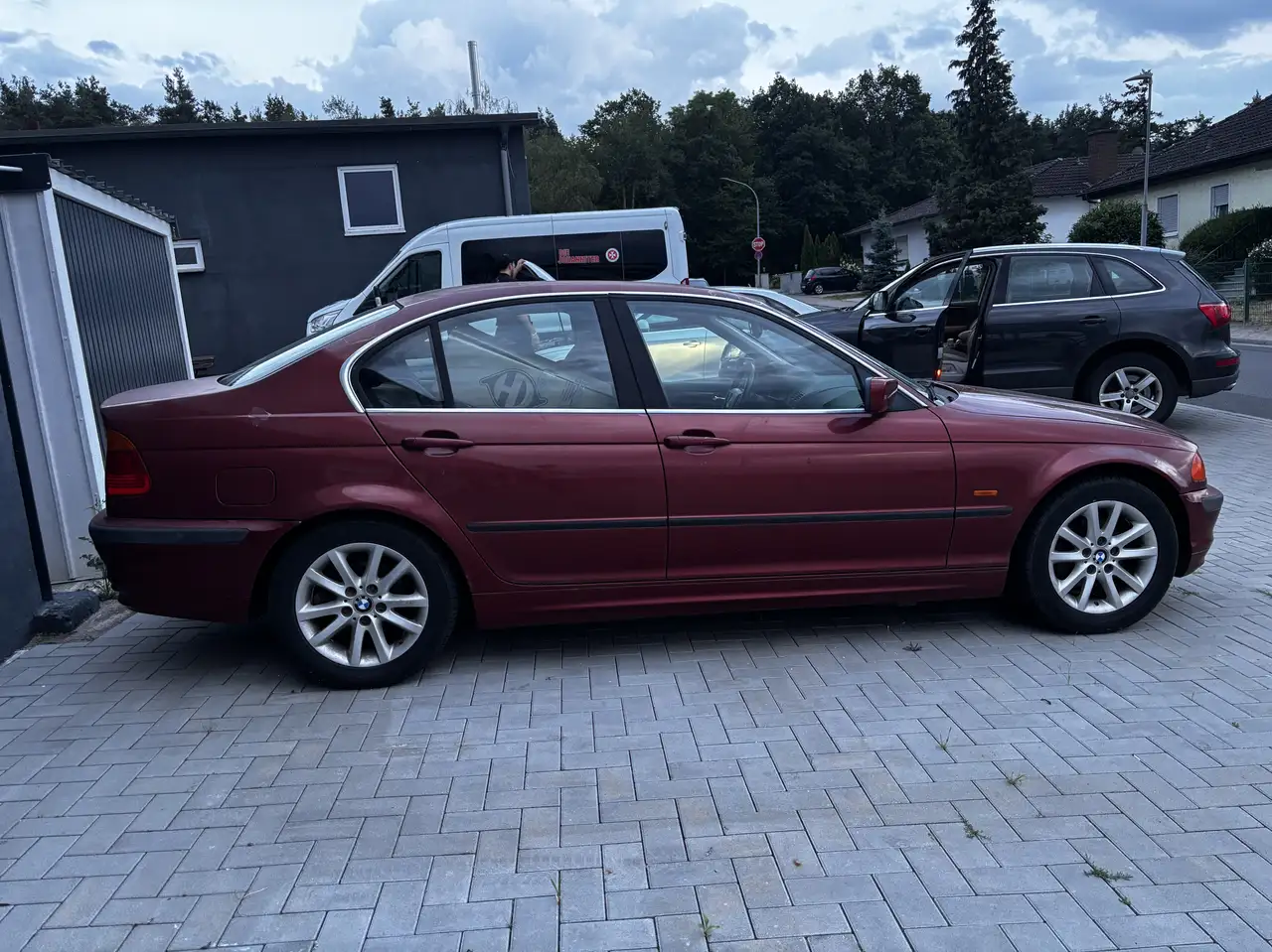 BMW 320i 1. Hand, foto 4