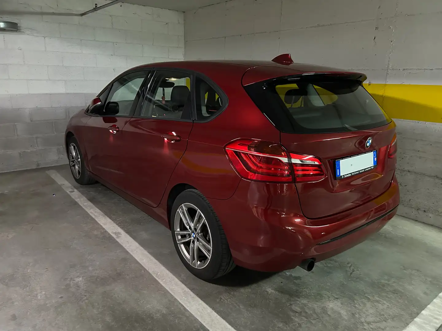 BMW 218 218i Active Tourer Sport Оранжевый - 2