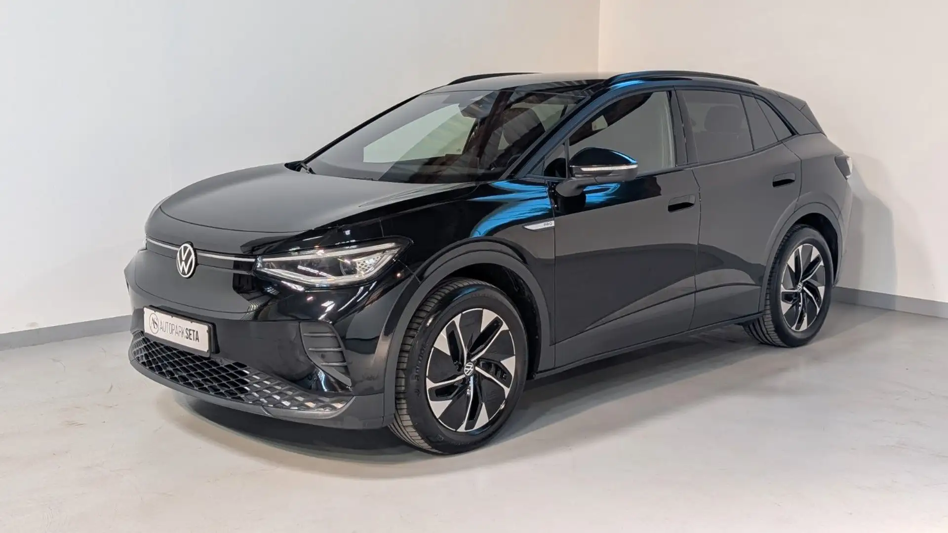 Volkswagen ID.4 Pro Perfor. 150 kW HUD*AHK*MATRIX*PANO*360° Noir - 1