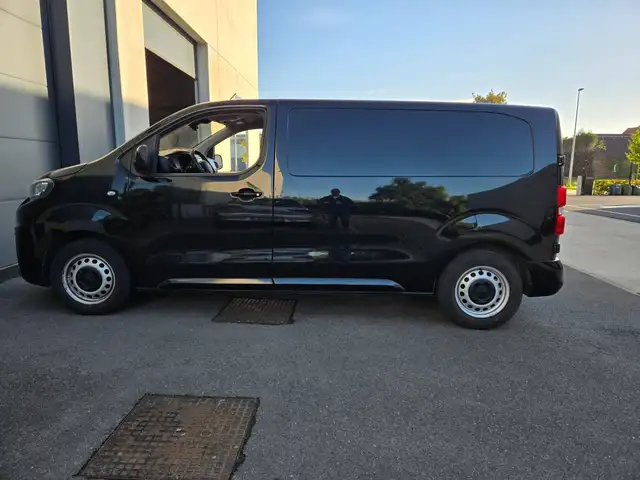 Peugeot Expert view 5