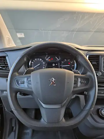 Peugeot Expert view 9