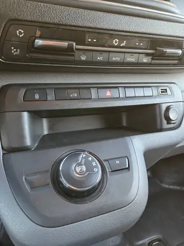 Peugeot Expert view 12