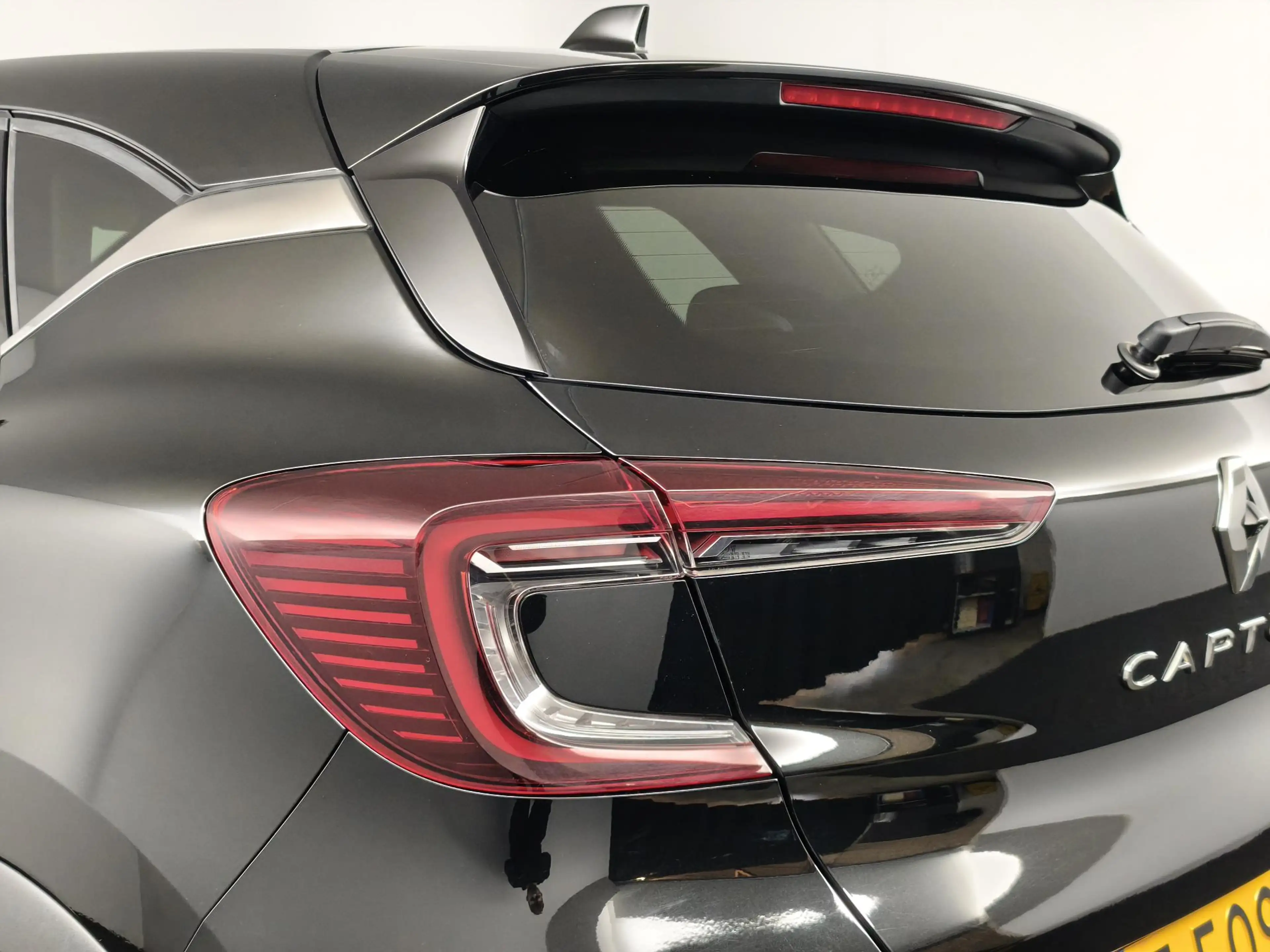 Renault Captur 1.6 E-Tech full hybrid 145 techno | Navigatie | Ca — photo 36