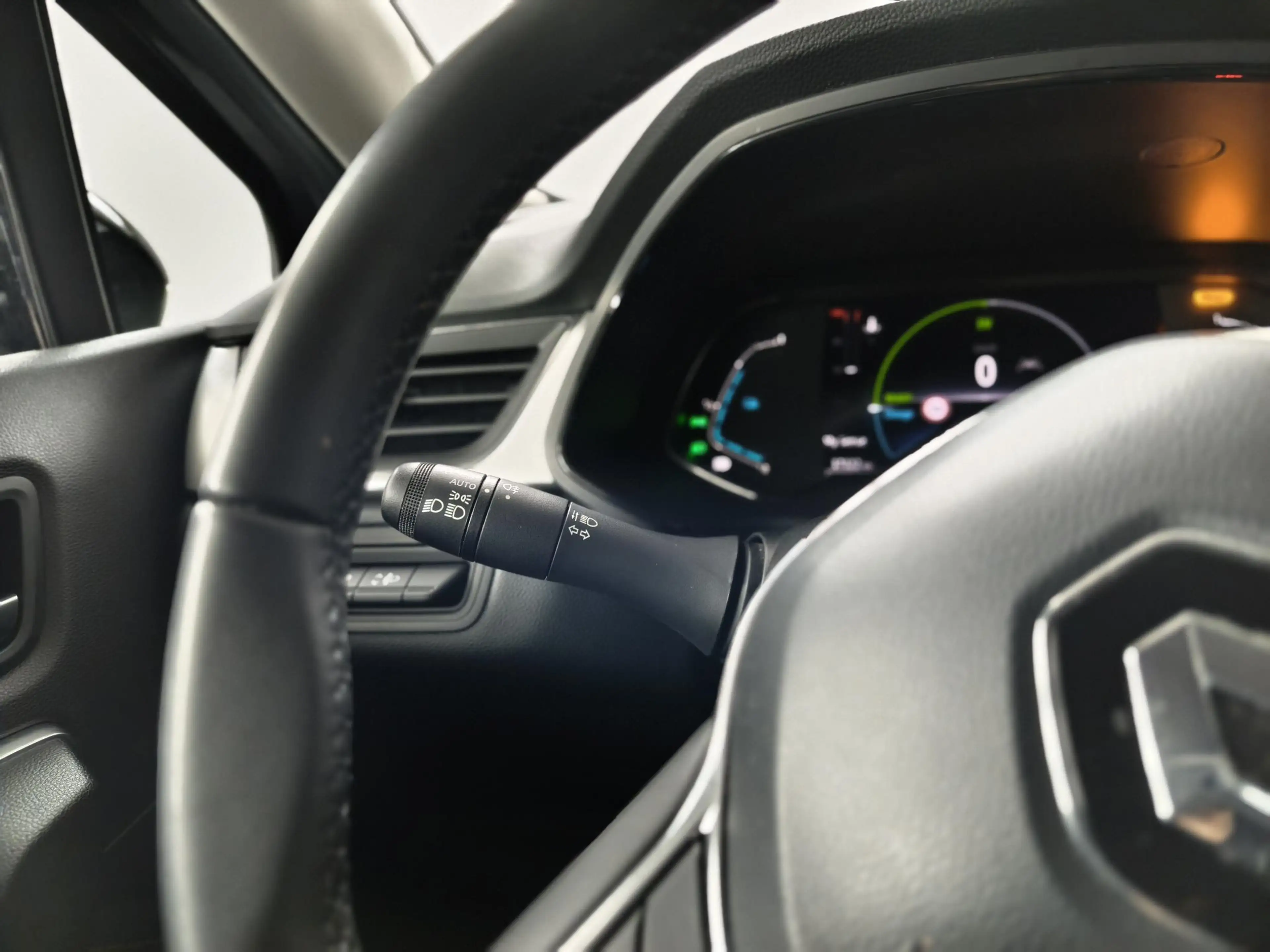 Renault Captur 1.6 E-Tech full hybrid 145 techno | Navigatie | Ca — photo 20