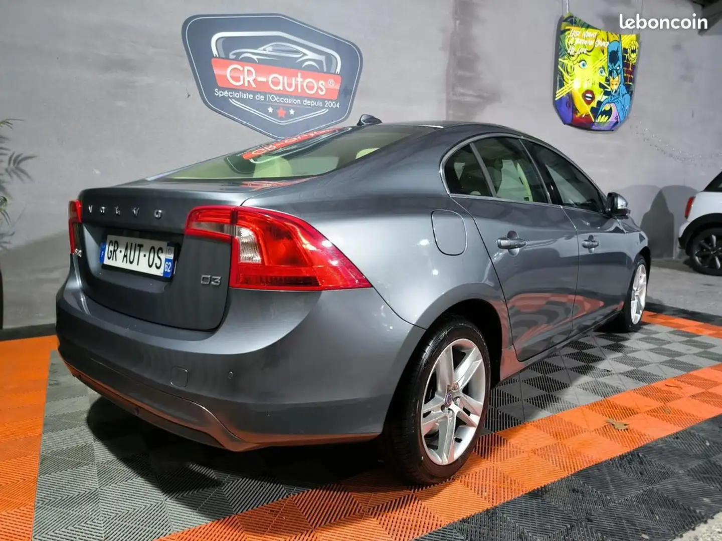 Volvo S60 D3 150cv BVA Summum 56.000kms Certifiés d'origine Révisée et Garantie 1 an Cuir GPS sièges elec à mémoires - Gris - 2