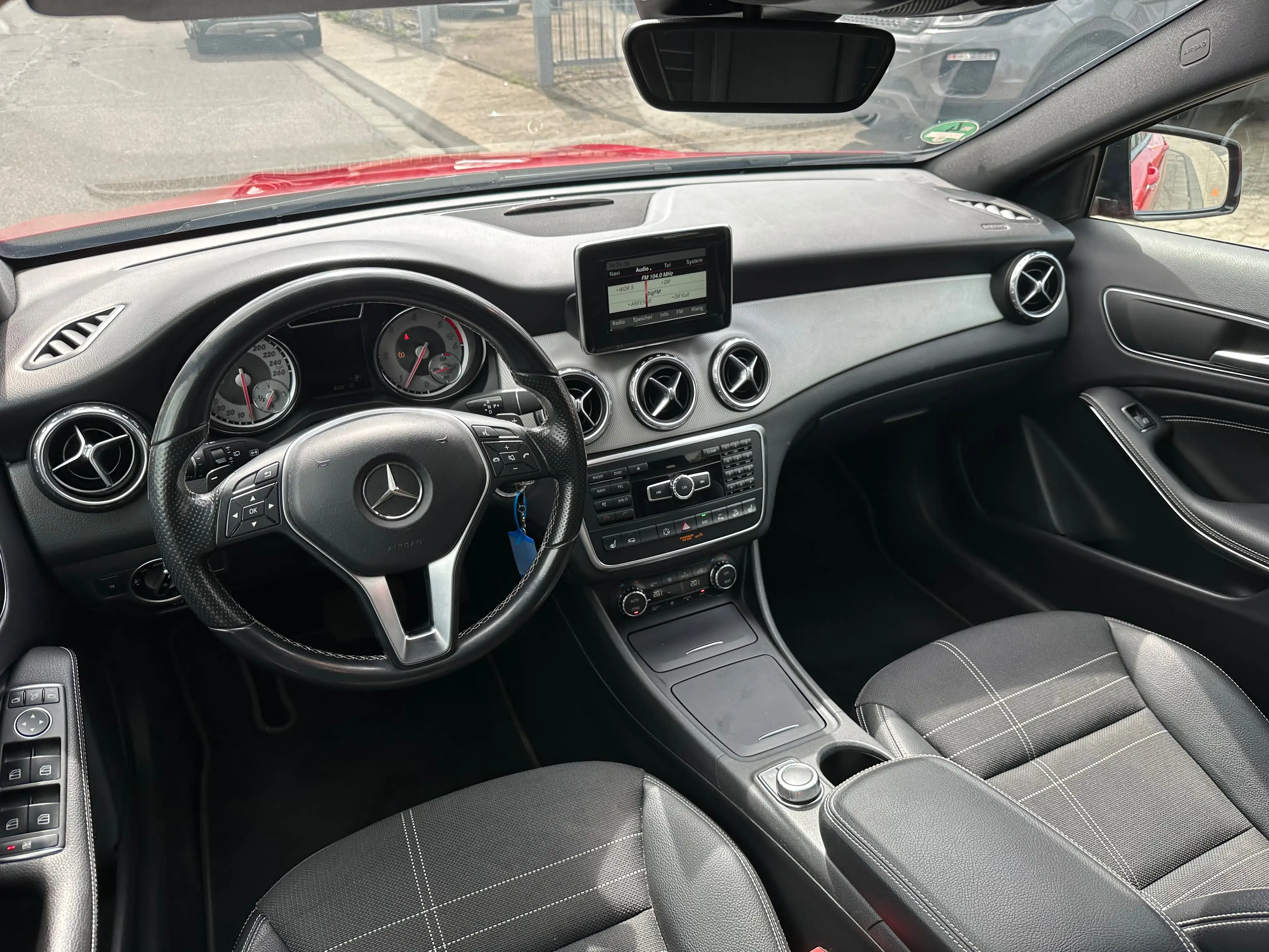 Mercedes-Benz GLA 220 GLA 220 CDI / d 4Matic — photo 14