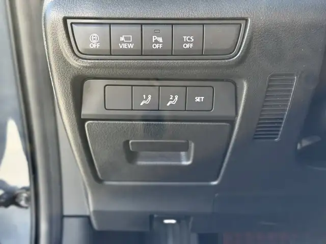 Mazda MX-30 view 11