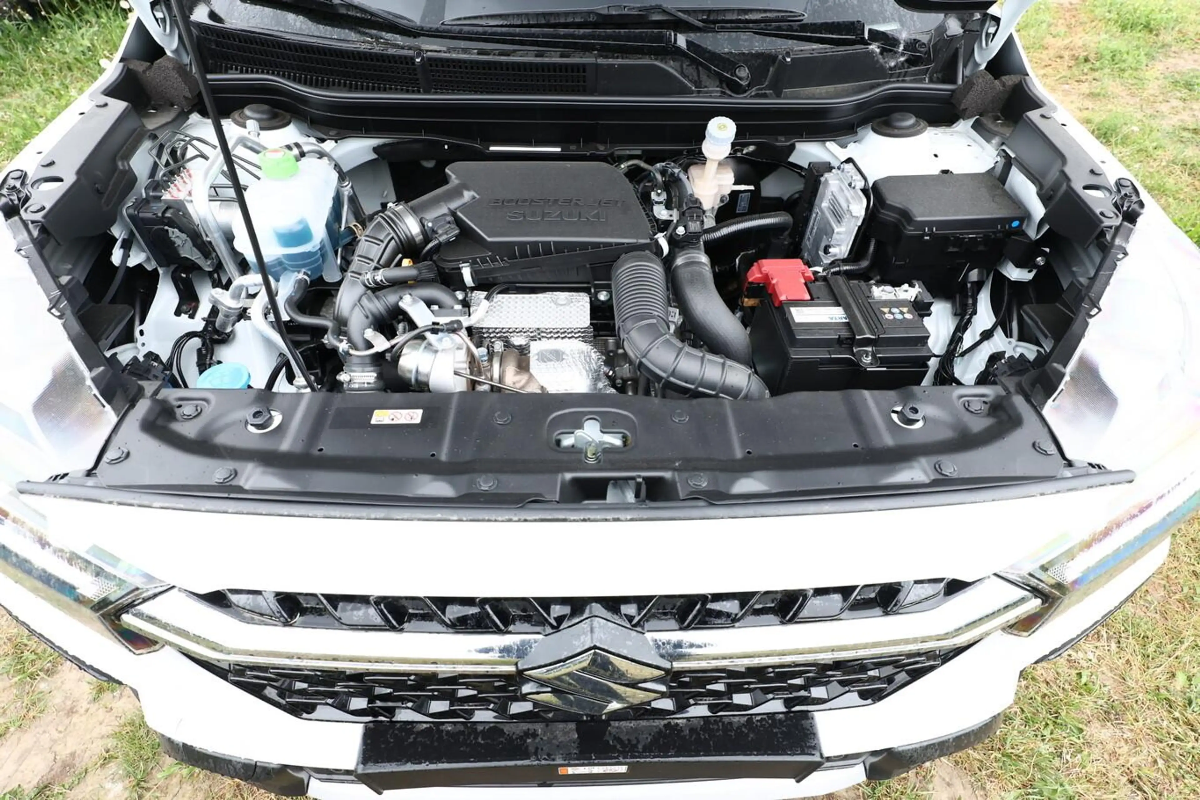 Suzuki S-Cross Comfort+ 1.4 MHEV 4WD Aut Pano 360° Lede 81 kW ... — photo 12