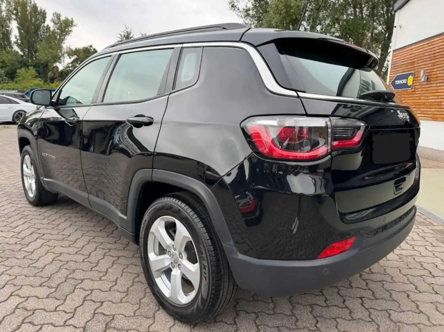 Jeep Compass Compass 1.4 MultiAir Longitude Schwarz - 2