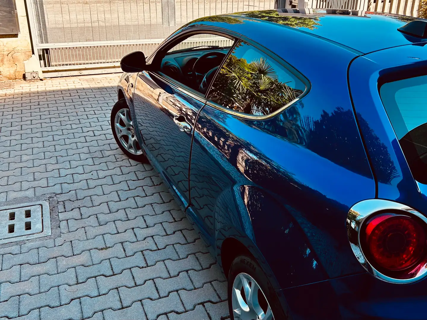 Alfa Romeo MiTo MiTo 2010 1.4 Junior Distinctive Sport Pack 78cv Azul - 2