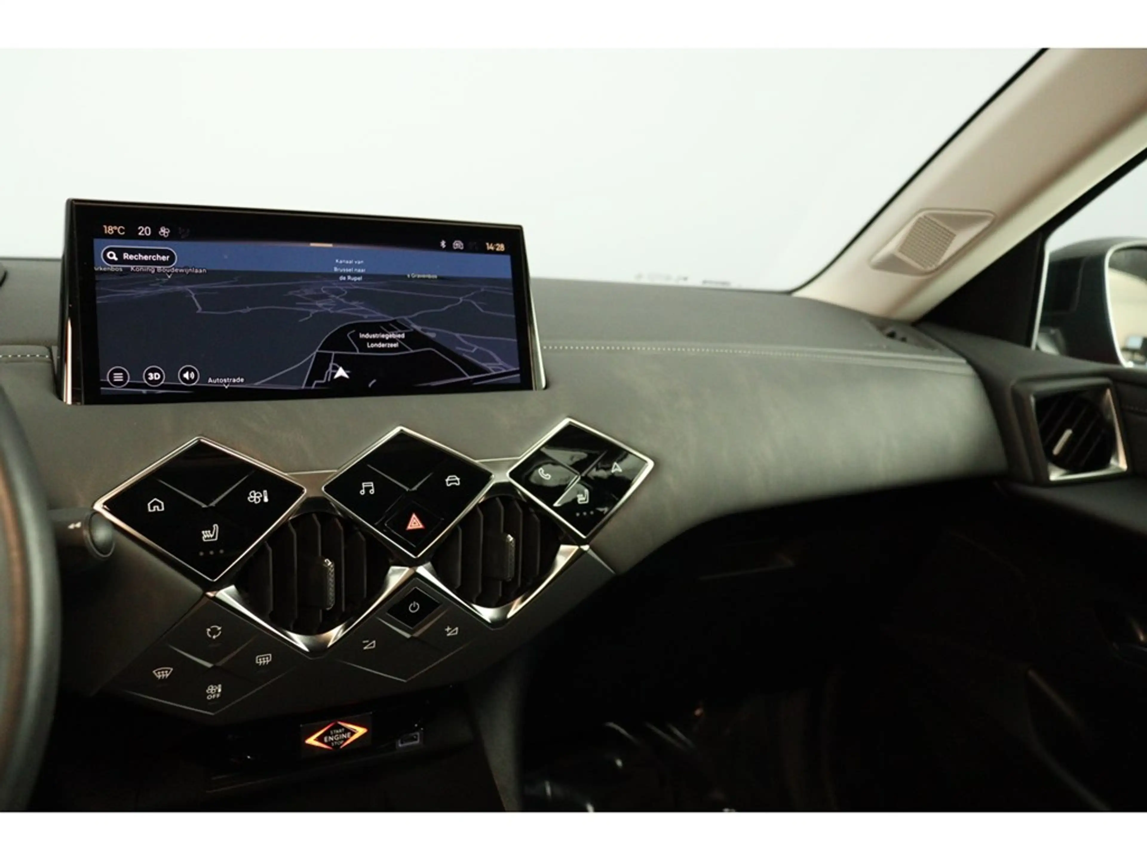 DS Automobiles DS 3 E-Tense 156pk Opera — photo 14