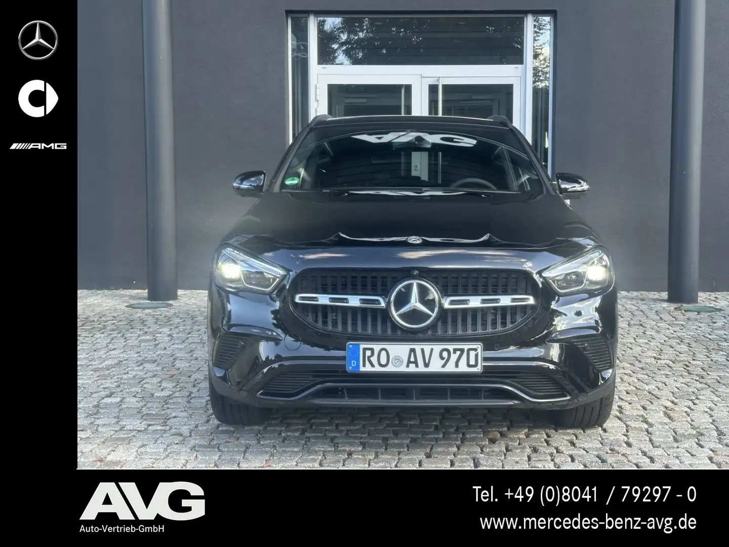Mercedes-Benz GLA 200 GLA 200 Progressive Edition Pano AHK Multibeam LED Schwarz - 2