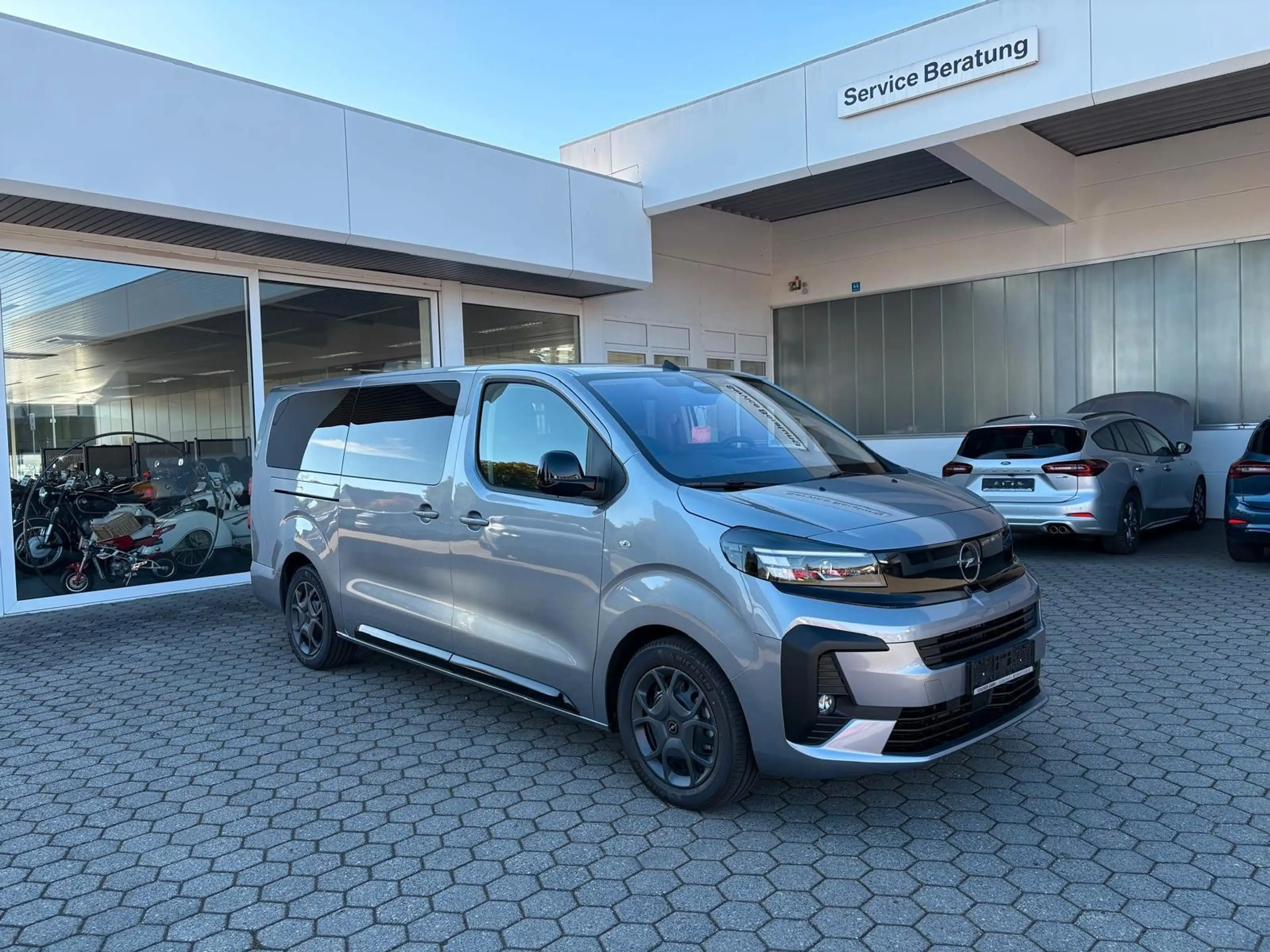 Opel Zafira Life 2.2 Business Edition XL LED TEMPOMAT — photo 8