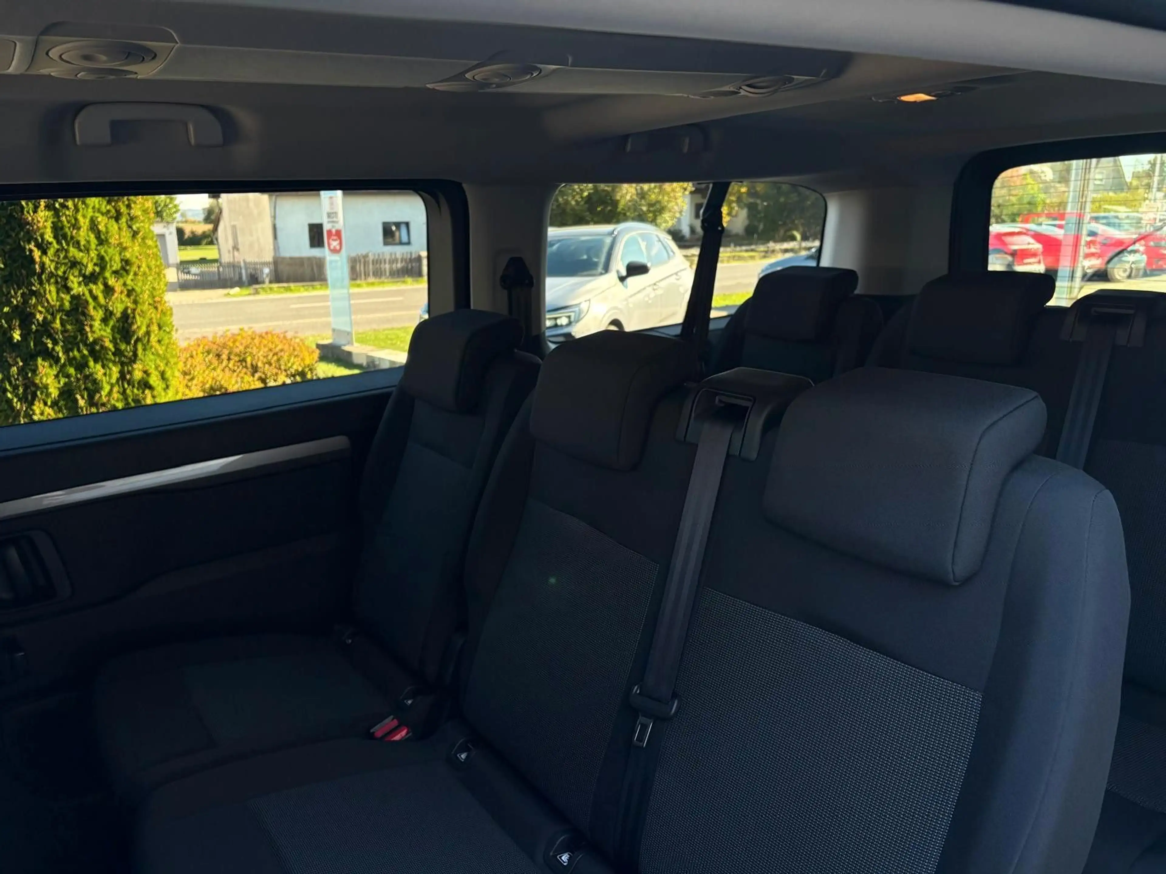 Opel Zafira Life 2.2 Business Edition XL LED TEMPOMAT — photo 12