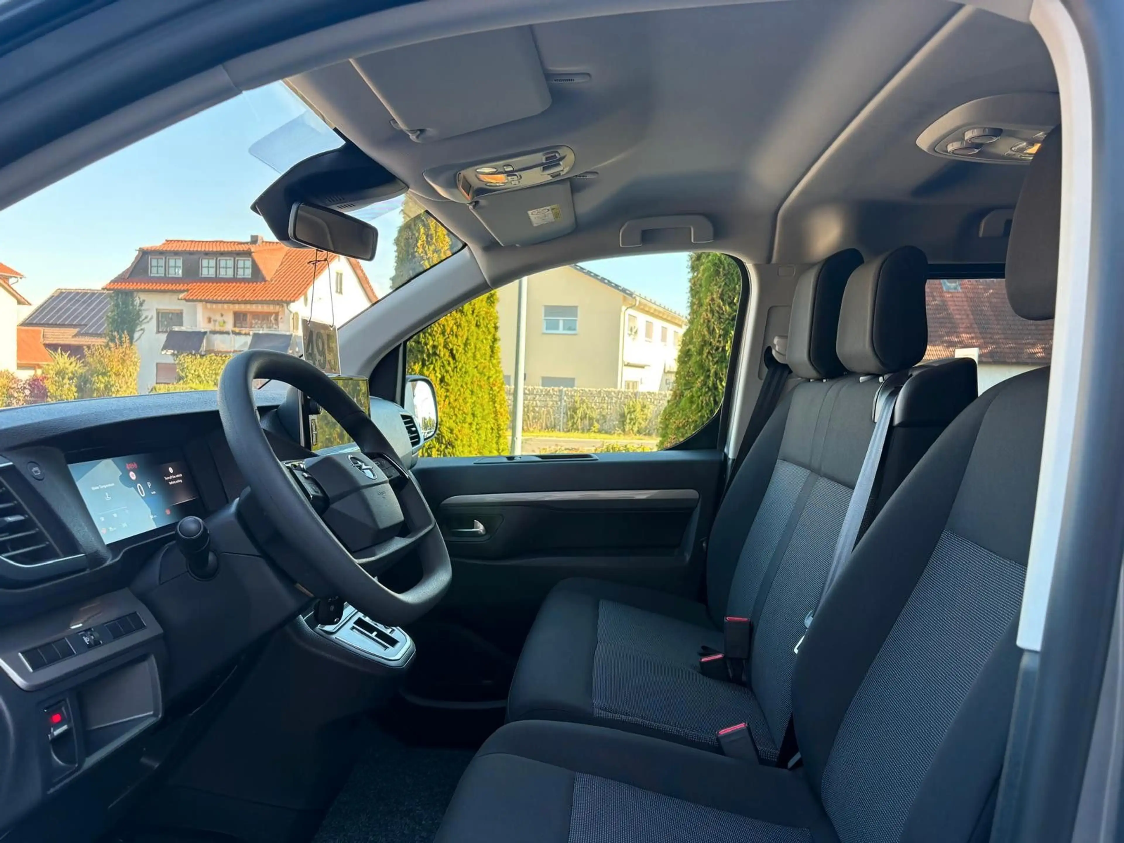 Opel Zafira Life 2.2 Business Edition XL LED TEMPOMAT — photo 10