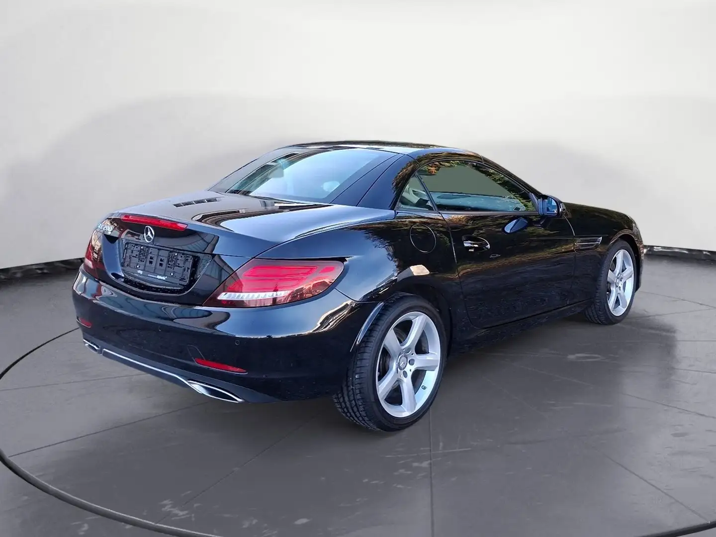Mercedes-Benz SLC 200 9G-TRONIC Nackenwärmer Navi Sitzheizung Fekete - 2