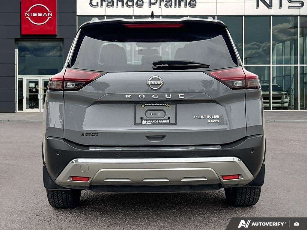 2023 Nissan Rogue Platinum — снимка 1