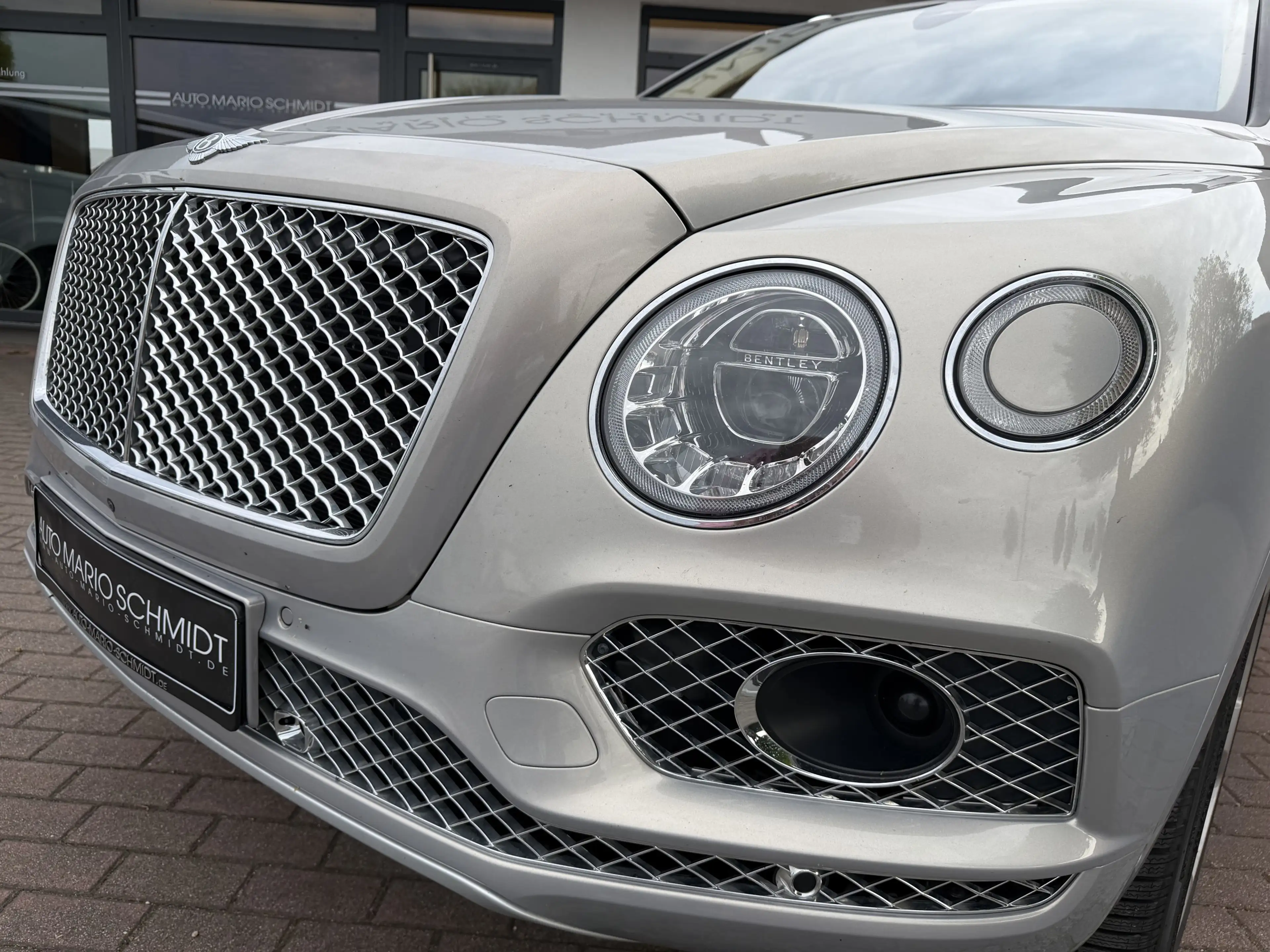Bentley Bentayga Deutsches Fahrzeug Nachtsicht*Panorama* — photo 6