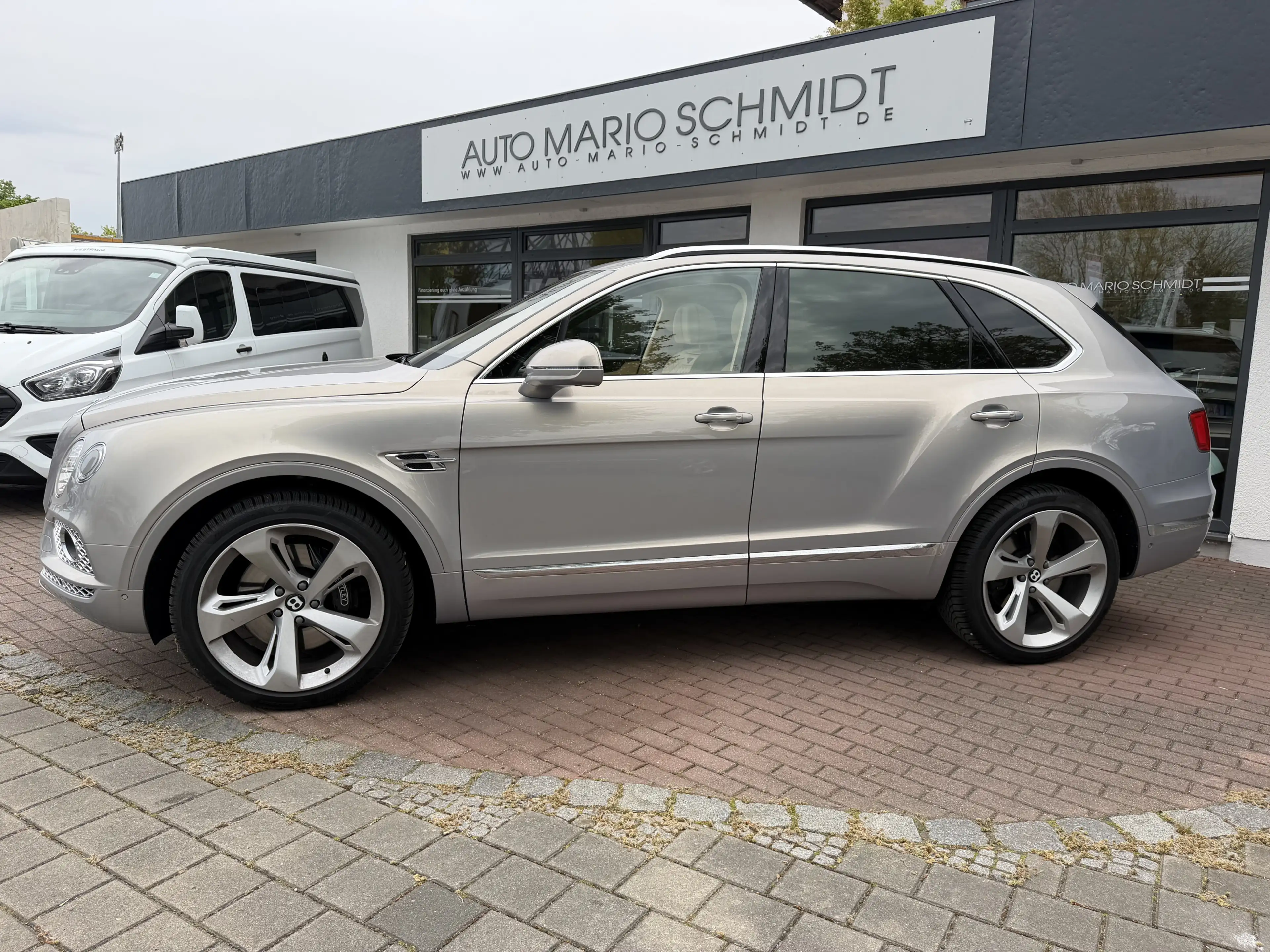 Bentley Bentayga Deutsches Fahrzeug Nachtsicht*Panorama* — photo 3