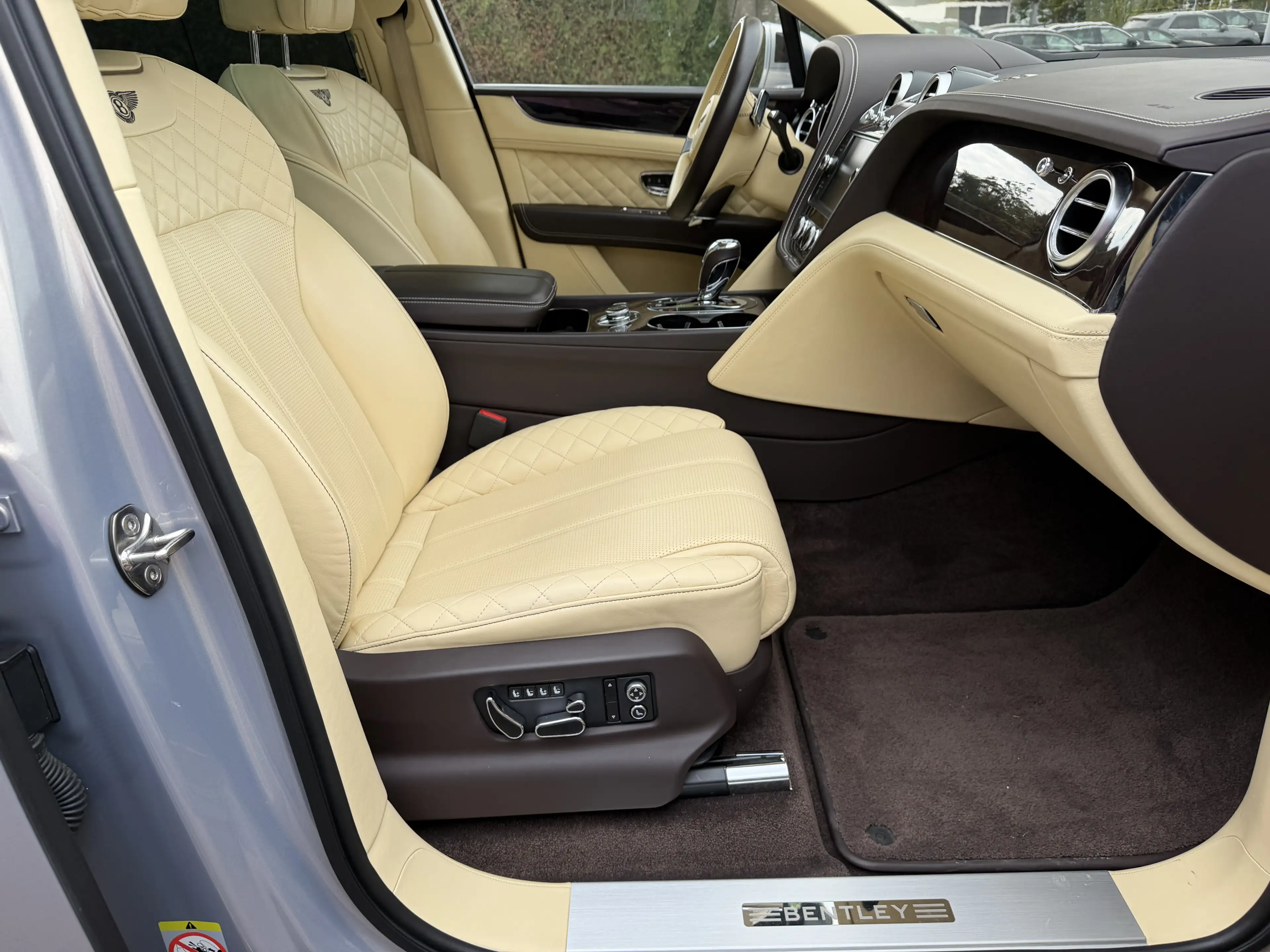 Bentley Bentayga Deutsches Fahrzeug Nachtsicht*Panorama* — photo 13