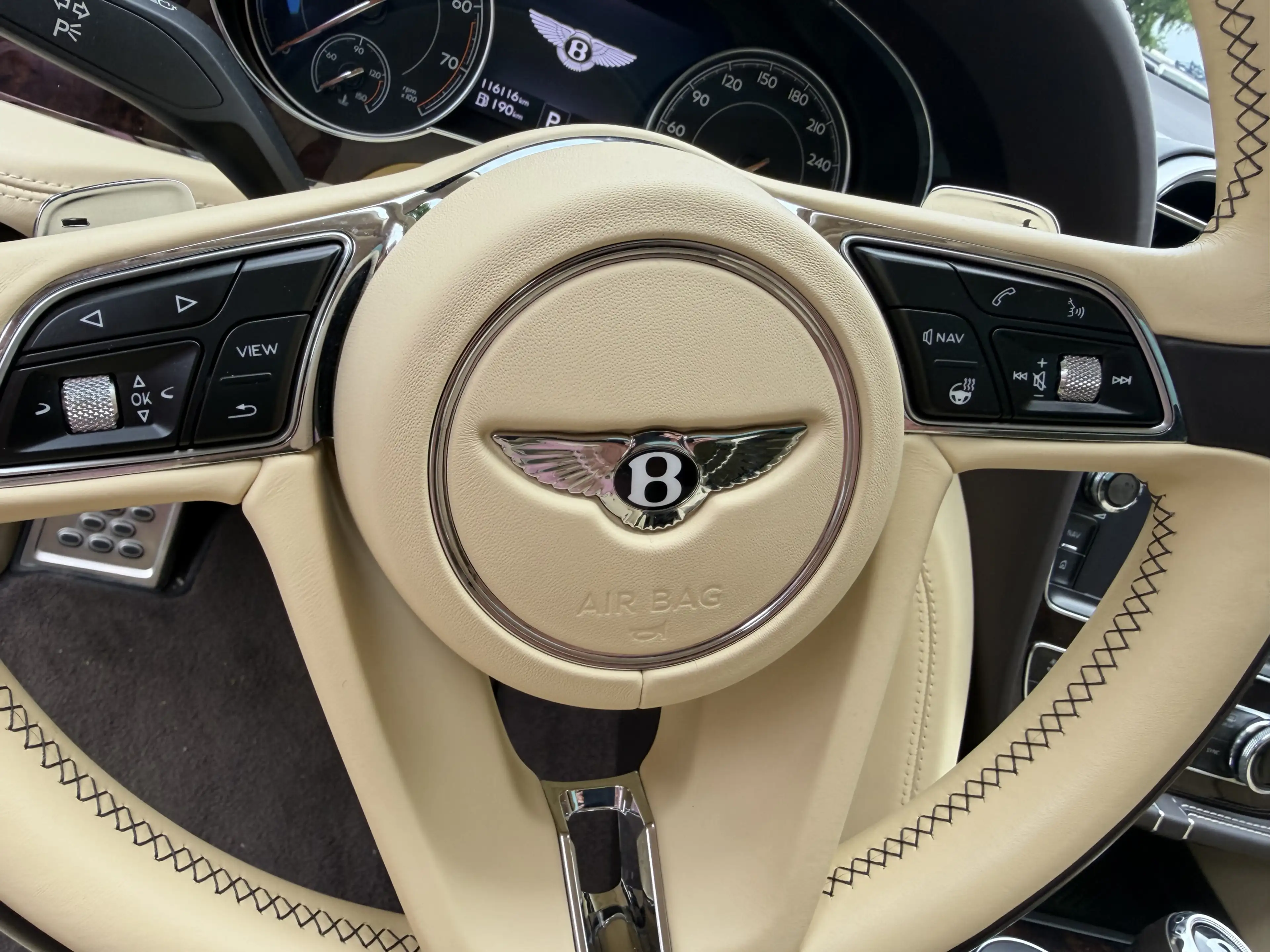 Bentley Bentayga Deutsches Fahrzeug Nachtsicht*Panorama* — photo 9