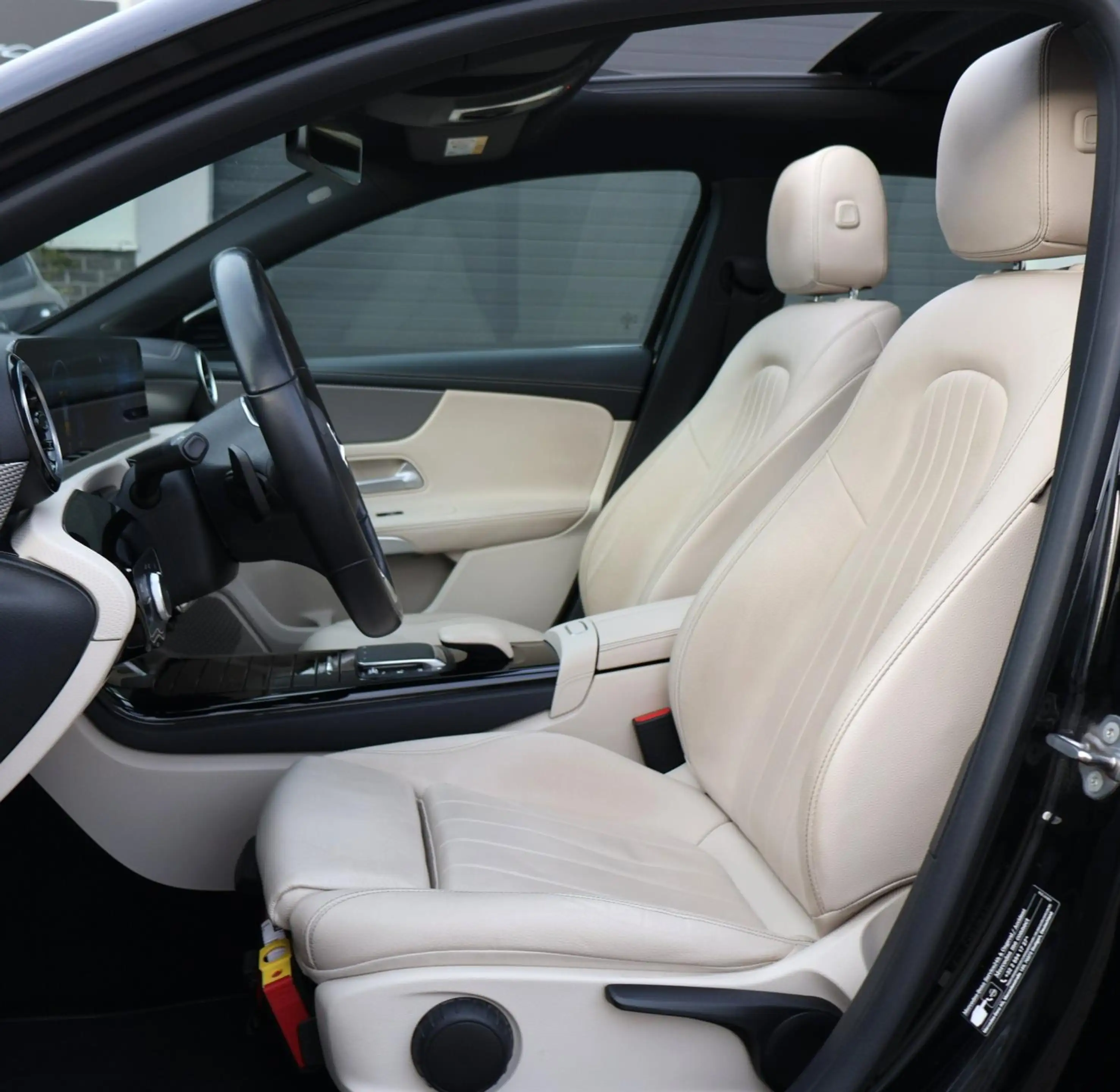 Mercedes-Benz A 250 e Luxury Line Pano/Leder/Camera/PDC/Cruise — photo 8
