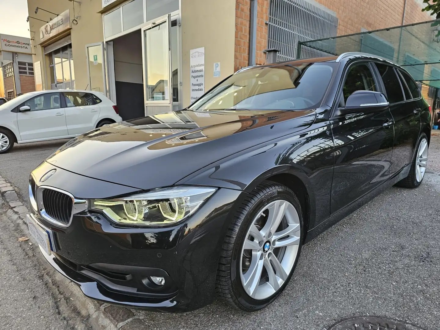 BMW 316 d 115cv Touring Sport*Aut*Navi*Bi-Xeno*Pdc*17* Negro - 2