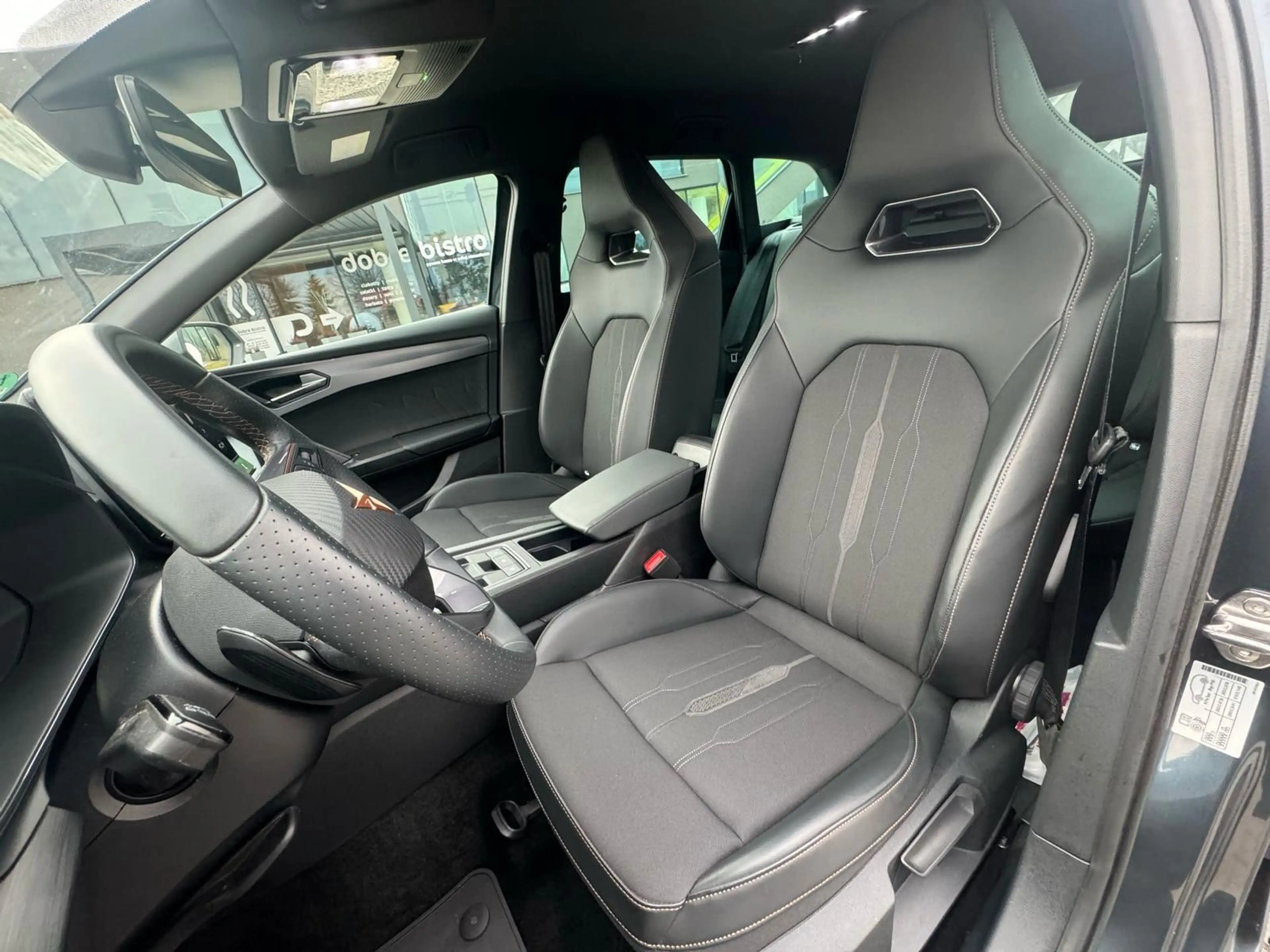CUPRA Leon Sportstourer e-Hybrid — photo 3