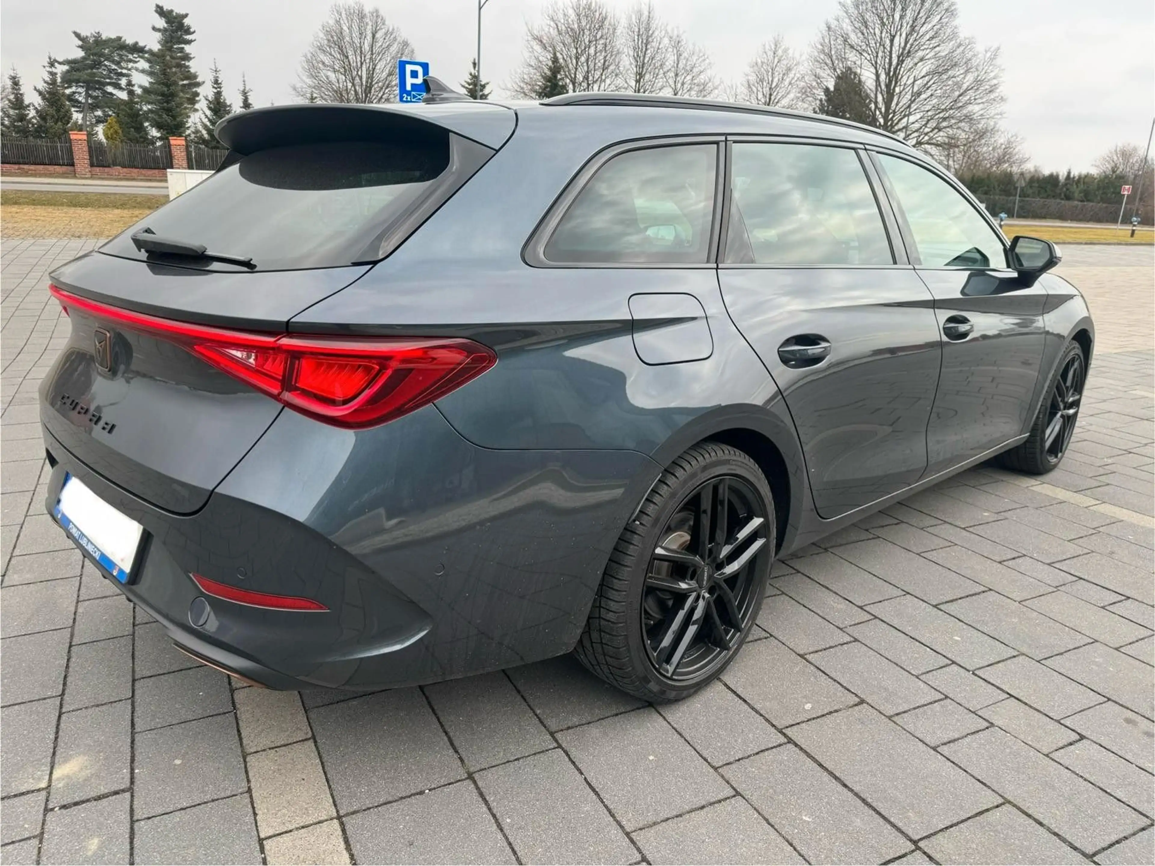 CUPRA Leon Sportstourer e-Hybrid — photo 5