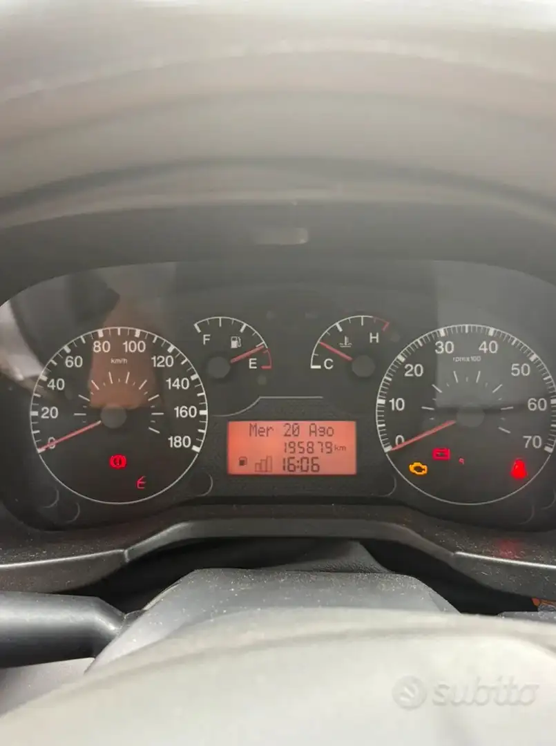 Fiat Qubo 1.4 8v natural power Dynamic 70cv - 1