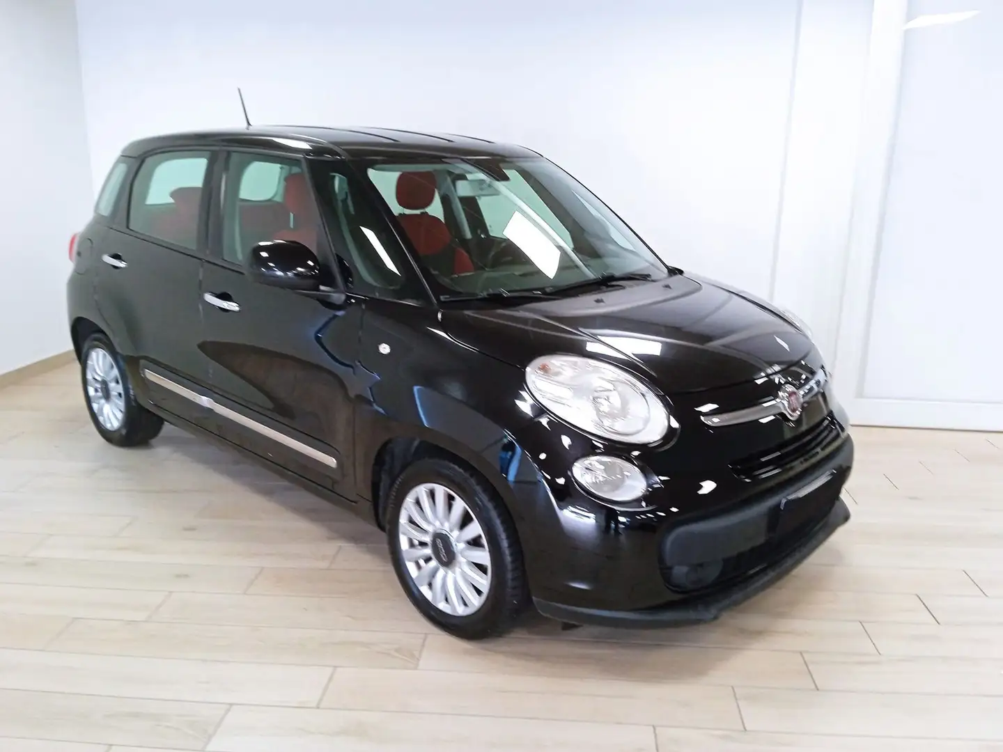 Fiat 500L 1.3 Multijet 85 CV Pop Star Nero - 1