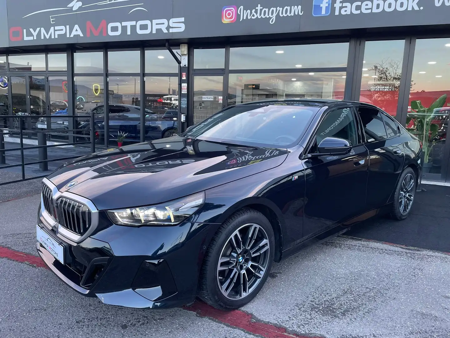 BMW 520 D M SPORT 48V LASER H&K KAMERA 360 TETTO CARBON Nero - 1