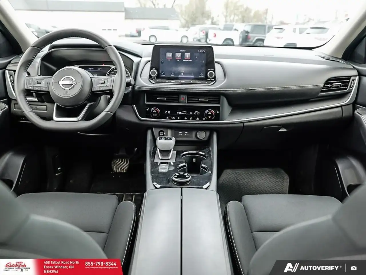 Nissan Rogue снимка Nissan Rogue