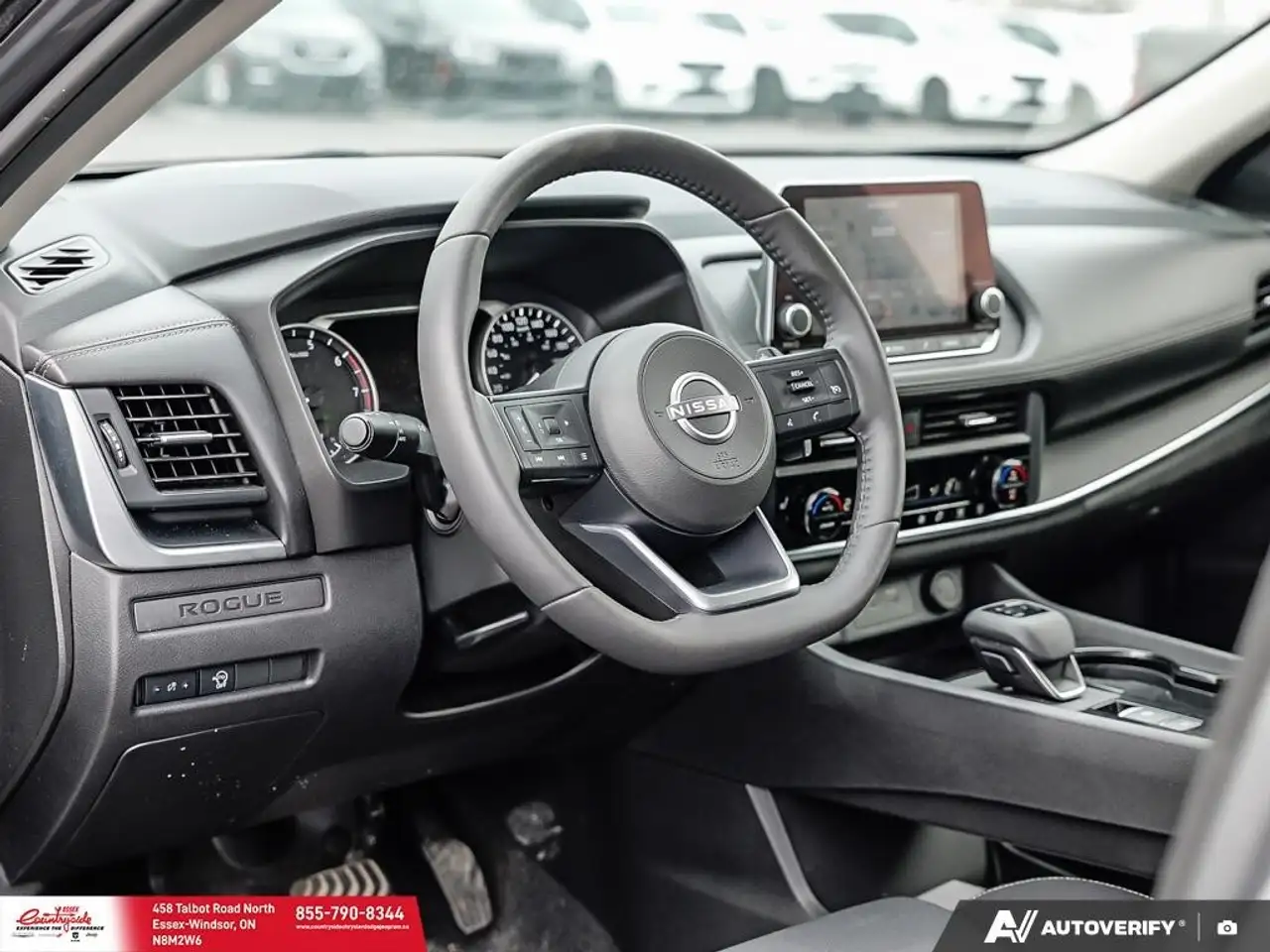 Nissan Rogue снимка Nissan Rogue