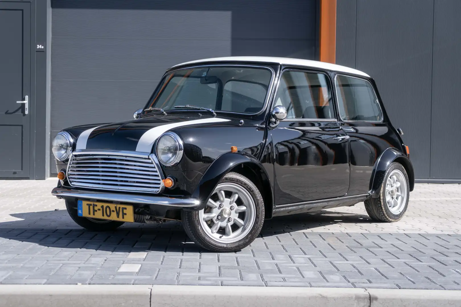 MINI 1300 Zwart - 1