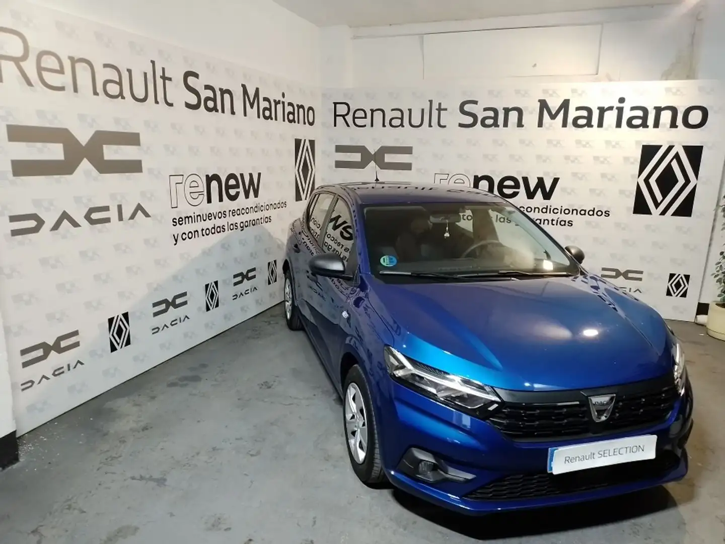 Dacia Sandero Essential Azul - 2