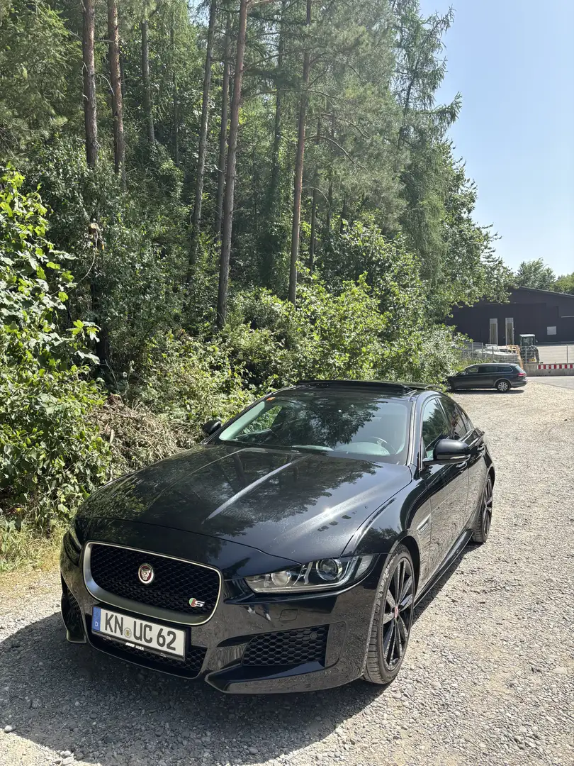 Jaguar XE S V6 - 1