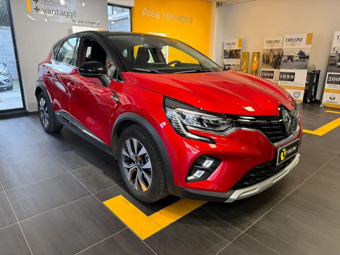 Renault Captur Plug-in Hybrid E-Tech 160 CV Intens Rosso - 1