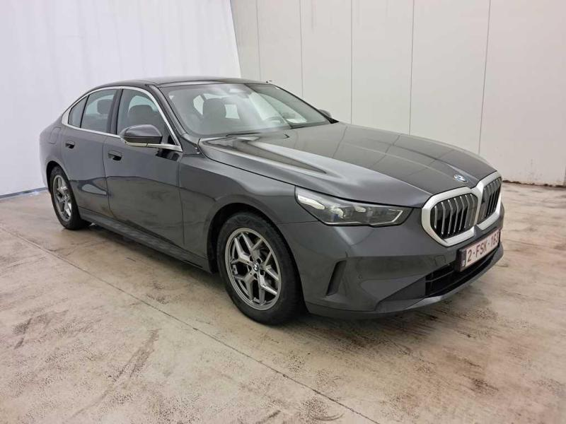 BMW 520 NEW MODEL - LEATHER - NAVI - LED — photo 3