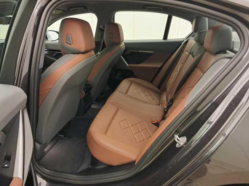 BMW 520 NEW MODEL - LEATHER - NAVI - LED — photo 7