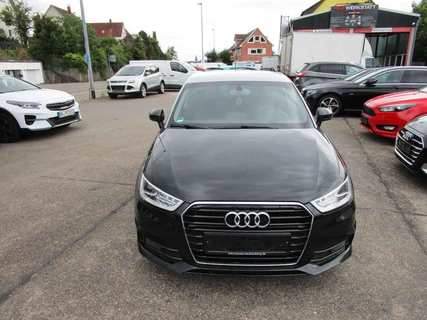 Audi A1 Sportback 1.6 TDI *S-Line ext.*XENON*NAVI*PDC Schwarz - 2