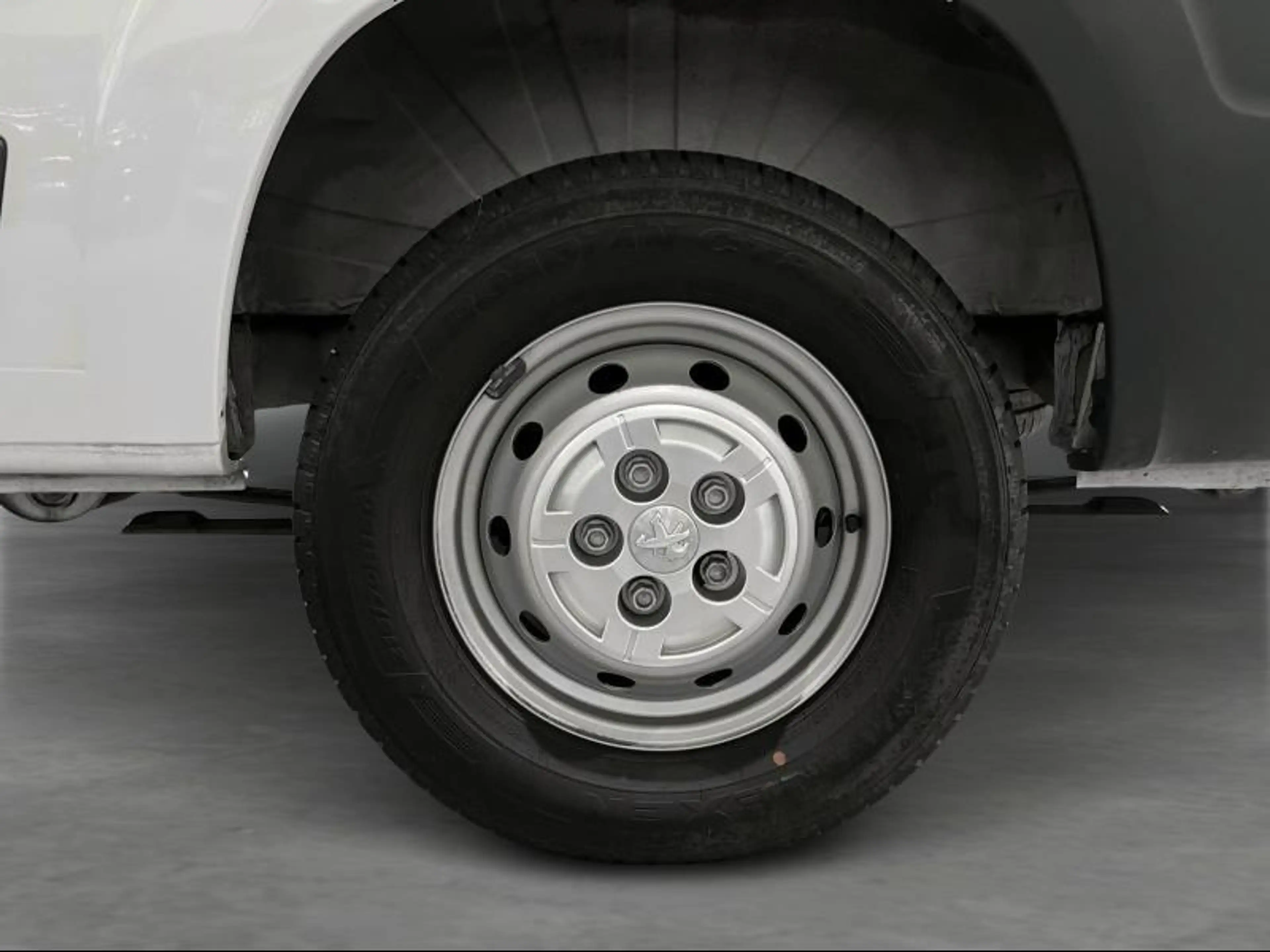 Peugeot Boxer L3H2 140 PK — photo 9