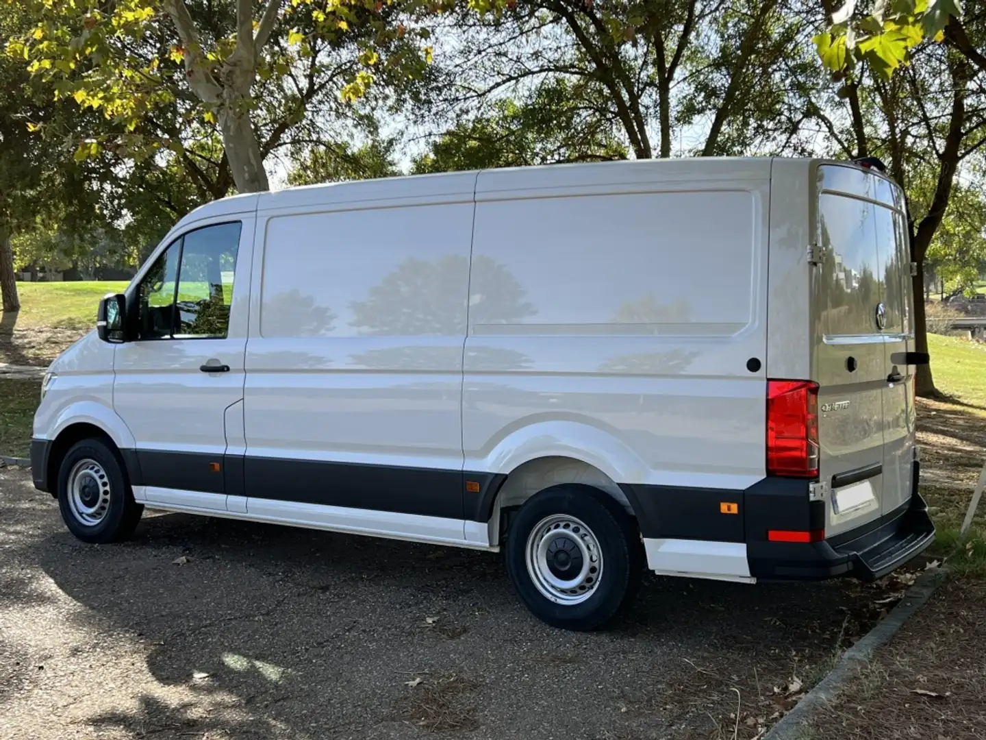 Volkswagen Crafter Furgón 2.0TDI SCR 30 BM L3H2 75kW - 1