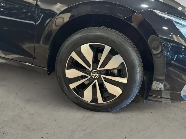 Volkswagen Golf view 7