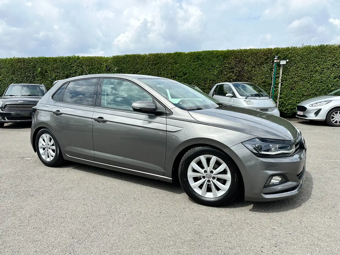 Volkswagen Polo 1.0 TSi Highline DSG Automat. Apple Carplay Gris - 1