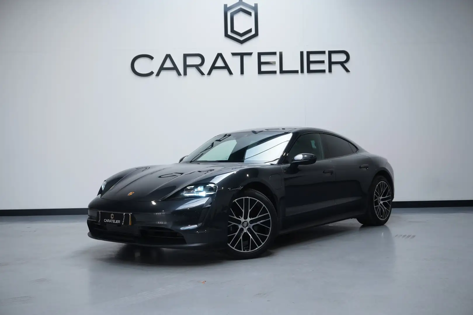 Porsche Taycan Performance 84 kWh / Org NL / BTW auto Grau - 1