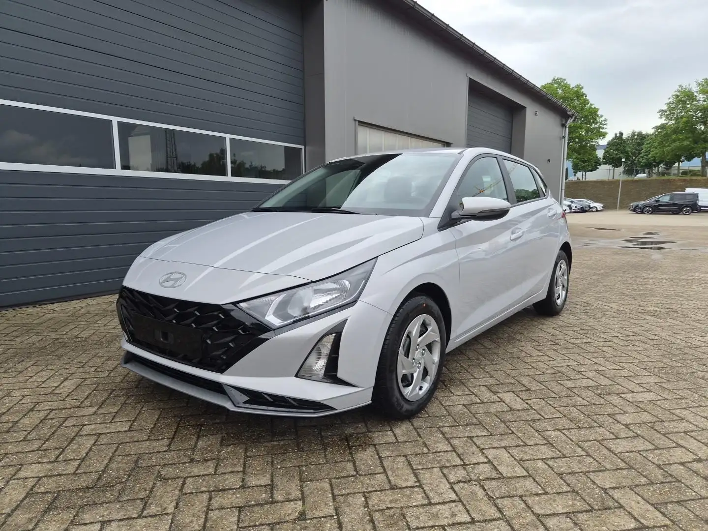 Hyundai i20 1.0 T-GDI 90PS 5-türig Sitzheizung Lenkradheizu... Grau - 1