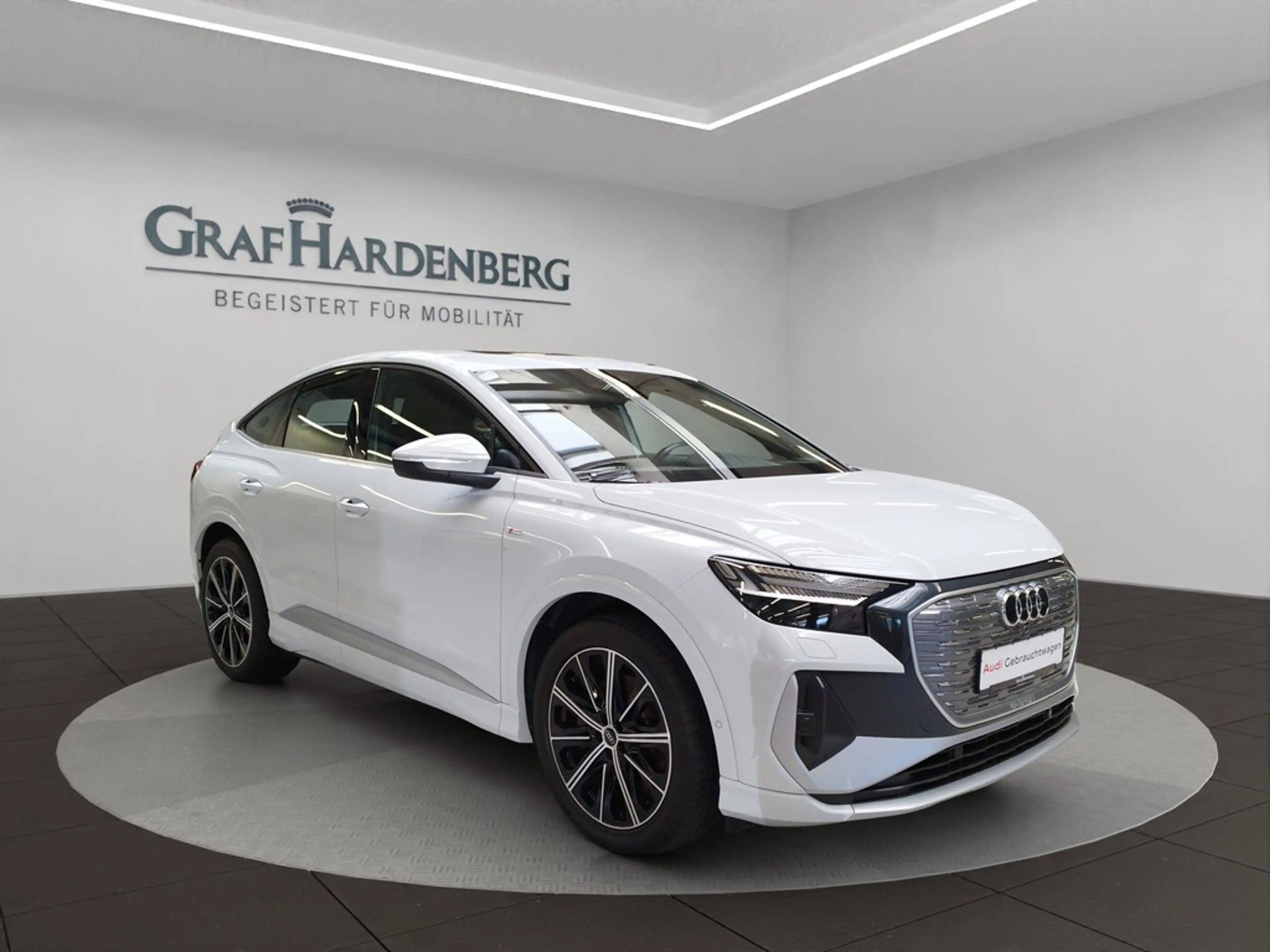 Audi e-tron S line MMI Navi plus — photo 7